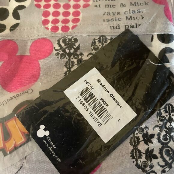 Disney Minnie Pink and Black Scrub Top Women’s Large New - Picture 4 of 12